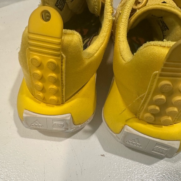 *SOLD*  Adidas x Lego Primeblue sneakers sz 13 little kids and sz 3 big kids - Picture 5 of 8